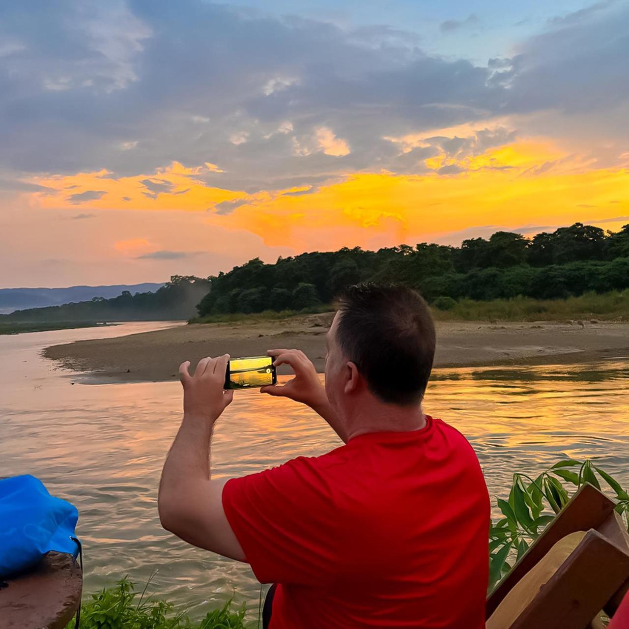 Greenland Safari, Sauraha Zewnętrze zdjęcie